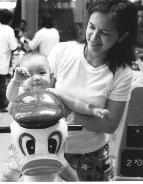 304146_578343255512365_619890860_n